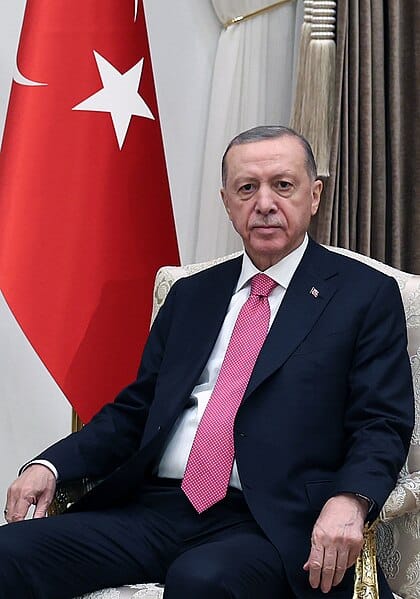 Erdogan fordert UNGA auf, Resolution 377 gegen Israel zu verabschieden; IDF rückt in den Libanon ein