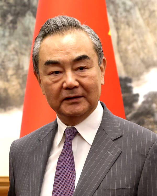 Wang Yi fordert engere russisch-chinesische Einheit in komplexer internationaler Lage