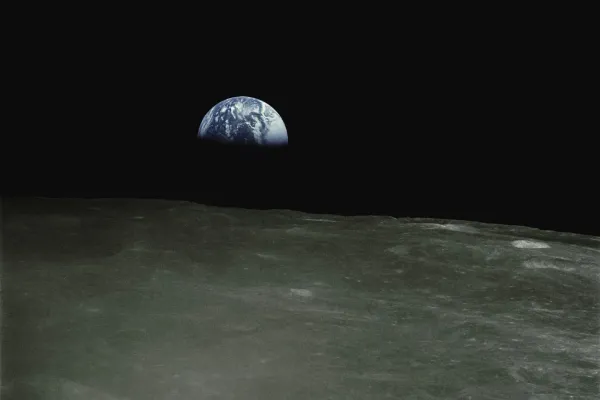 Zwischen Hoffnungsschimmern und katastrophaler Gefahr: Die Menschheit wurde zu etwas Besserem geschaffen